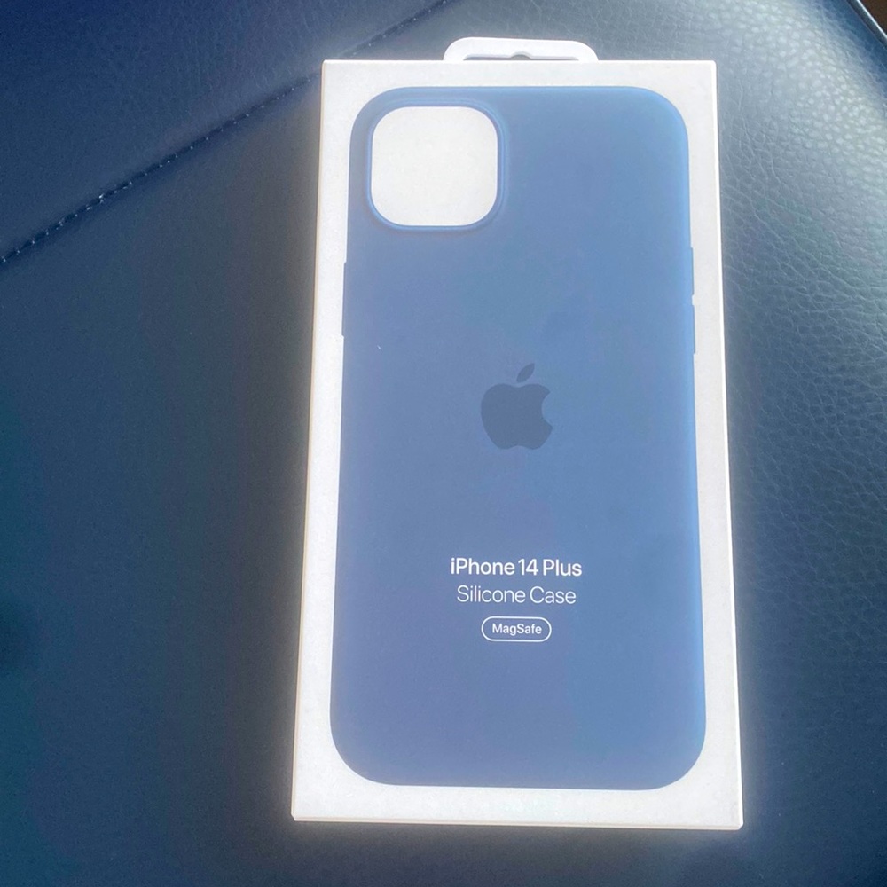 Apple iPhone 14 Plus Silicone Case MagSafe Storm Blue